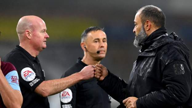 Nuno Espirito Santo: The FA contacts Wolves boss over criticism of referee Lee Mason