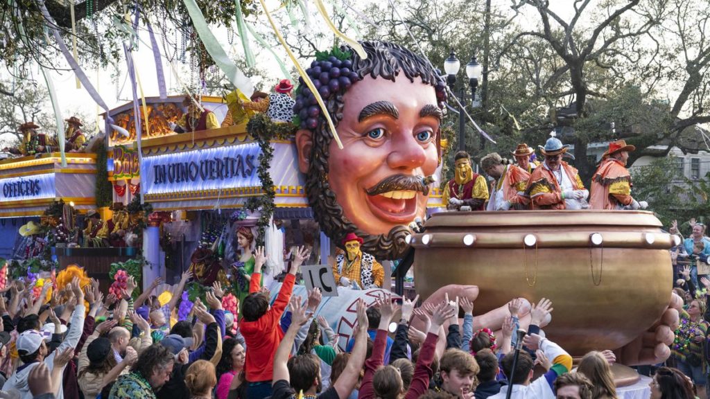 Mardi Gras Shutdown: New Orleans Closing All Bars, Restricting Access To French Quarter For Holiday
