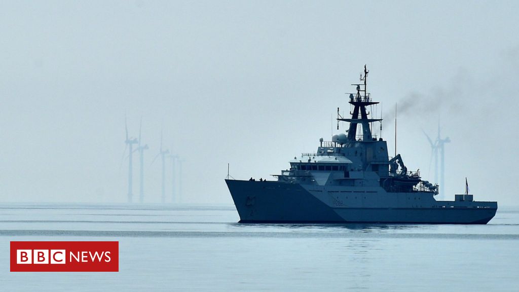 UK sends Royal Navy to patrol Jersey port amid fishing row