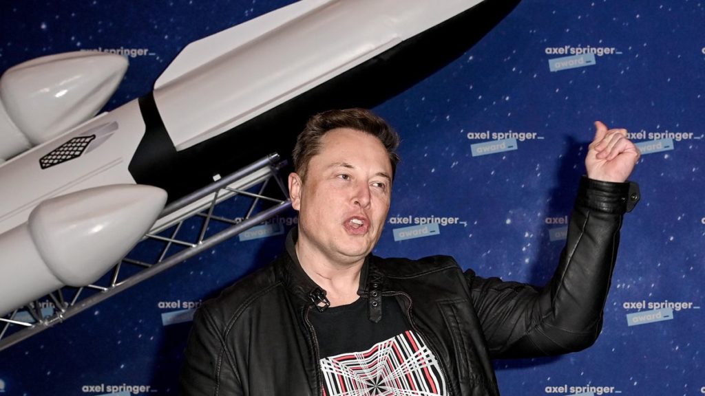 Musk’s SpaceX Beats Out Bezos And Blue Origin For NASA Spacecraft