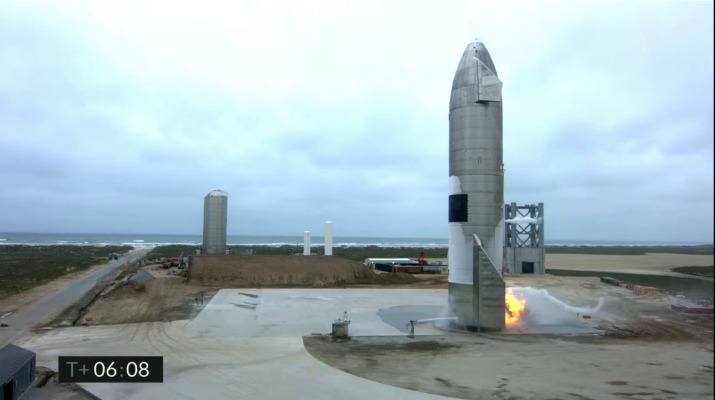SpaceX successfully launches and lands its Starship prototype rocket