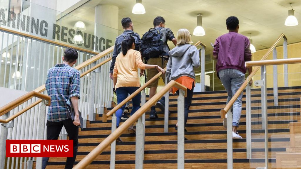 UK scholarships for Afghan students paused