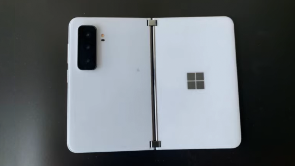 Microsoft’s Unannounced Surface Duo 2 Shows Up in Benchmark Testing