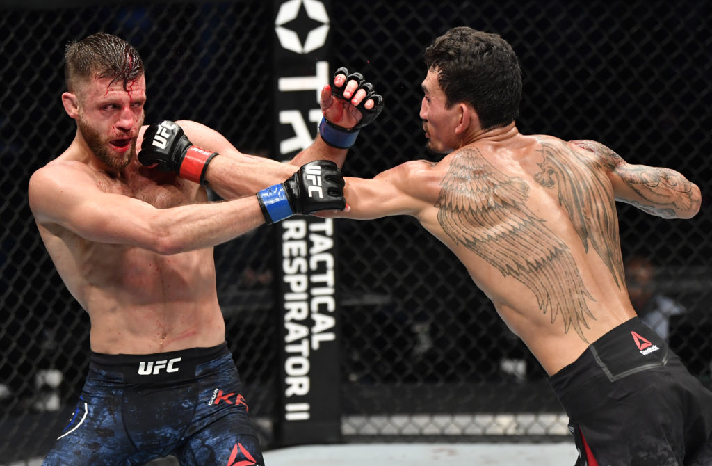 UFC free fight: Max Holloway puts striking masterclass on Calvin Kattar