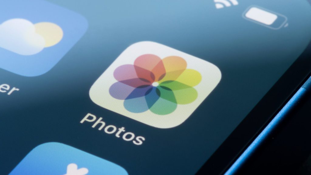 How to Make a Slideshow on an iPhone