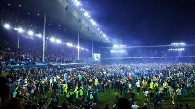 Pitch invasions: Football ‘cannot gamble’ over incidents