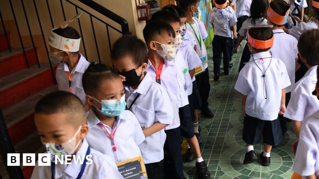 Philippine students return to school for first time since Covid